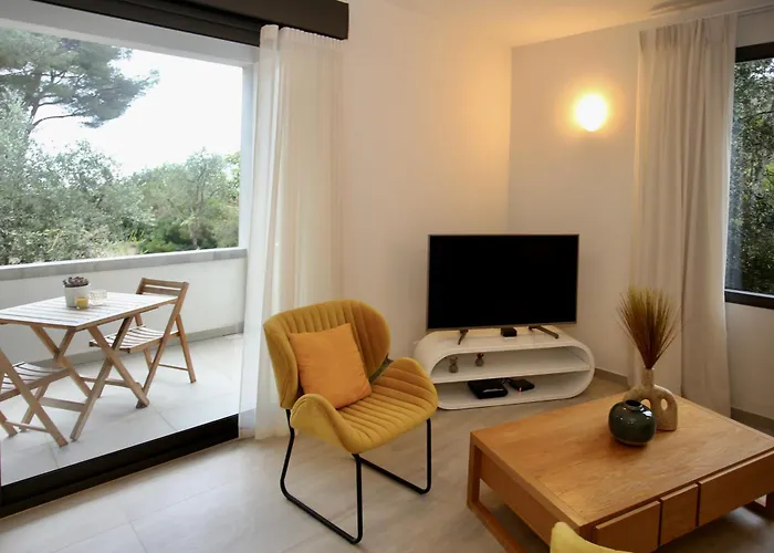 Eze Villa