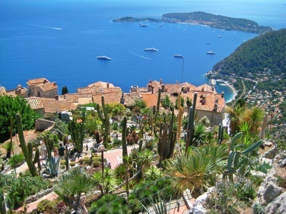 Eze Villa