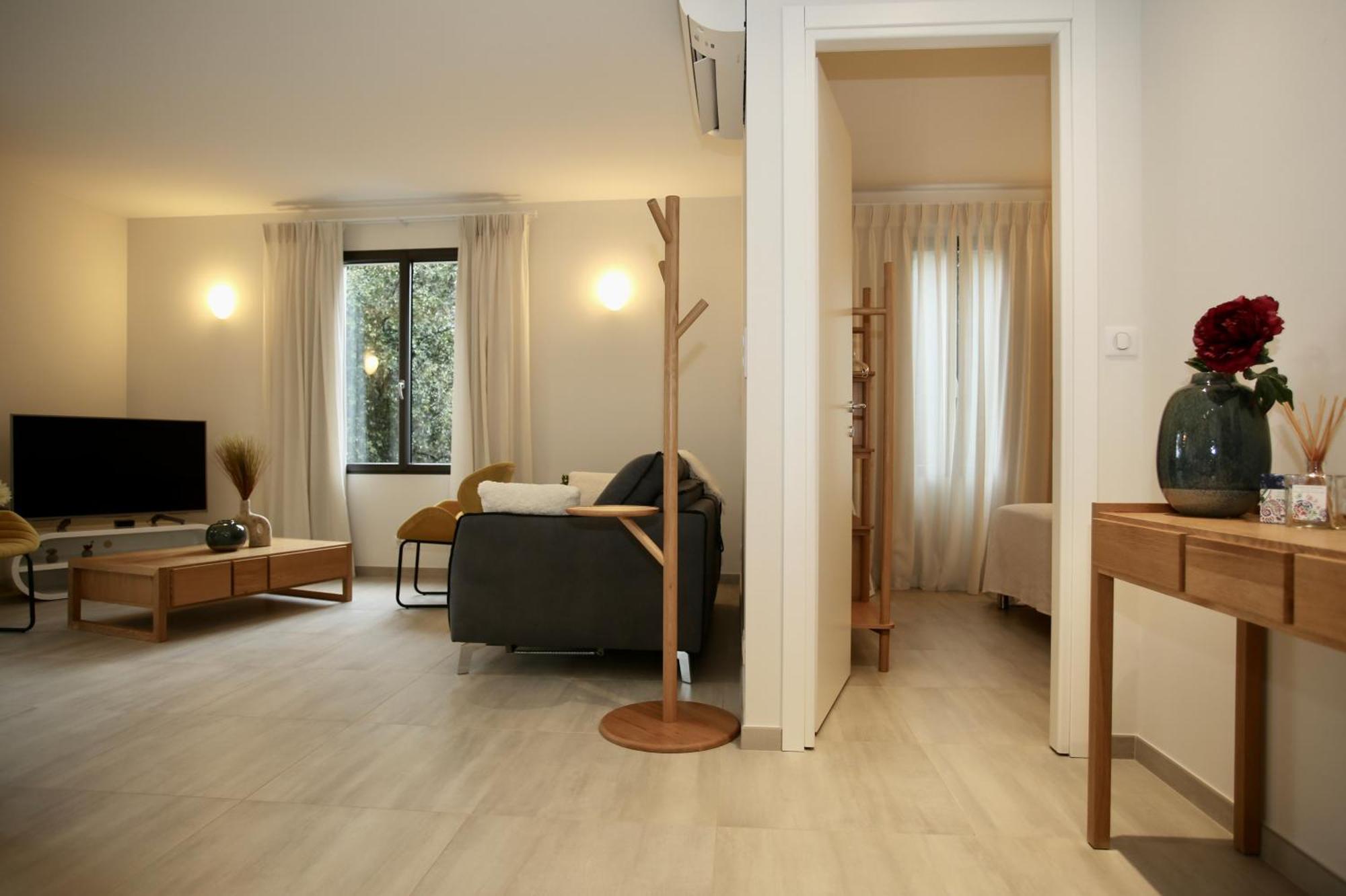 Eze Villa *